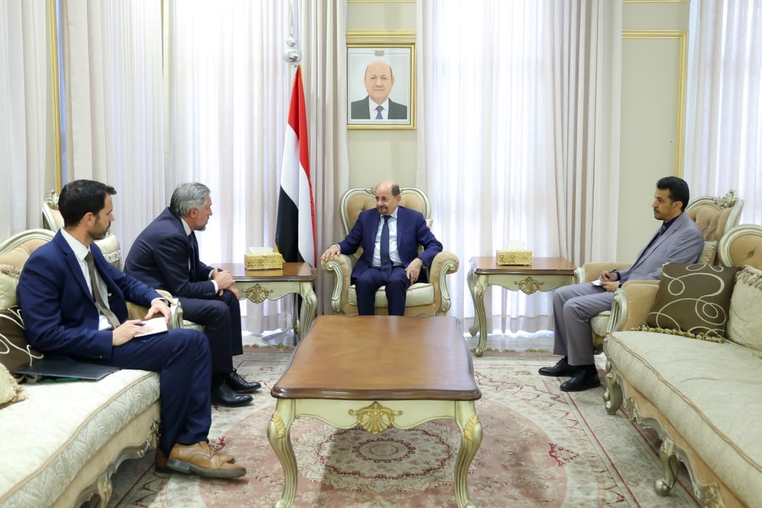 رئيس الوزراء وزير الخارجية يستعرض مع رئيس بعثة الاتحاد الأوروبي دعم الإصلاحات الحكومية وتوسيع الشراكة التنموية