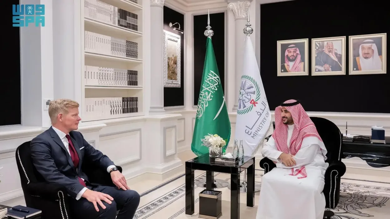 مستشار رئاسي: غموض الاتفاقات وارتهان المليشيا لإيران أفشلا مسار السلام وأطالا الحرب في اليمن 