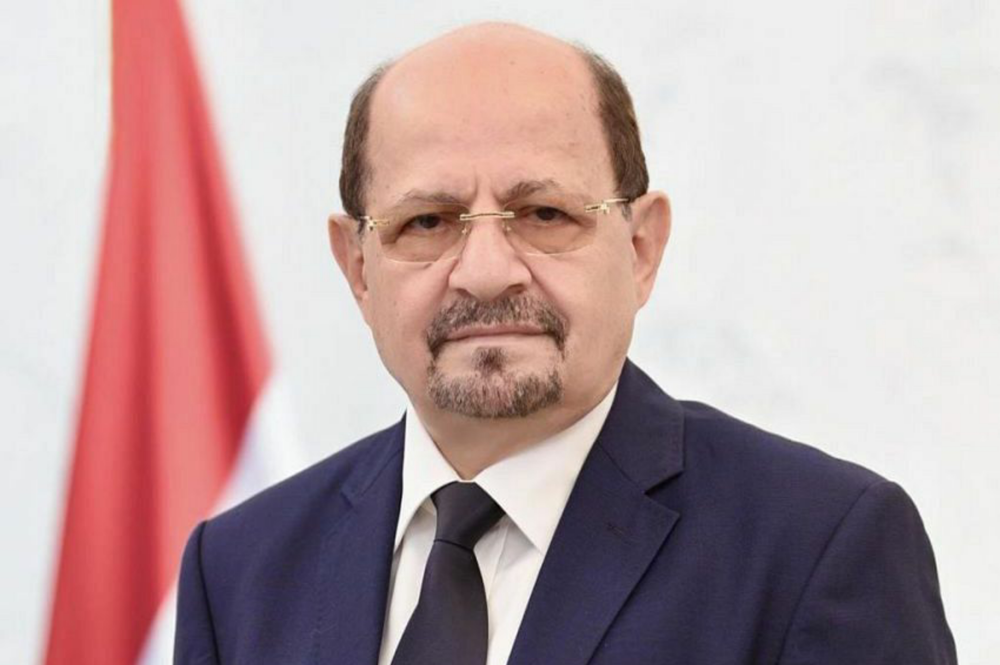 رئيس الوزراء يصدر قرارات بتكليف قيادات جديدة في وزارة الخدمة المدنية
