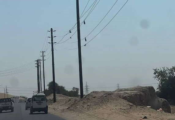 كهرباء مأرب تعلن خروج خط نقل الطاقة “المسيل والعرش” عن الخدمة نتيجة تعرضه لعمل تخريبي