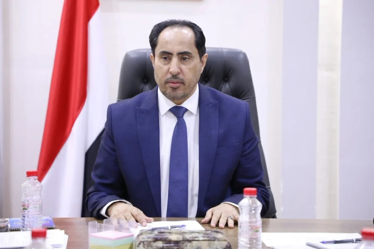 وزير الشباب والرياضة يصدر قرارًا لتنظيم واعتماد التكوينات والمجالس الشبابية في اليمن