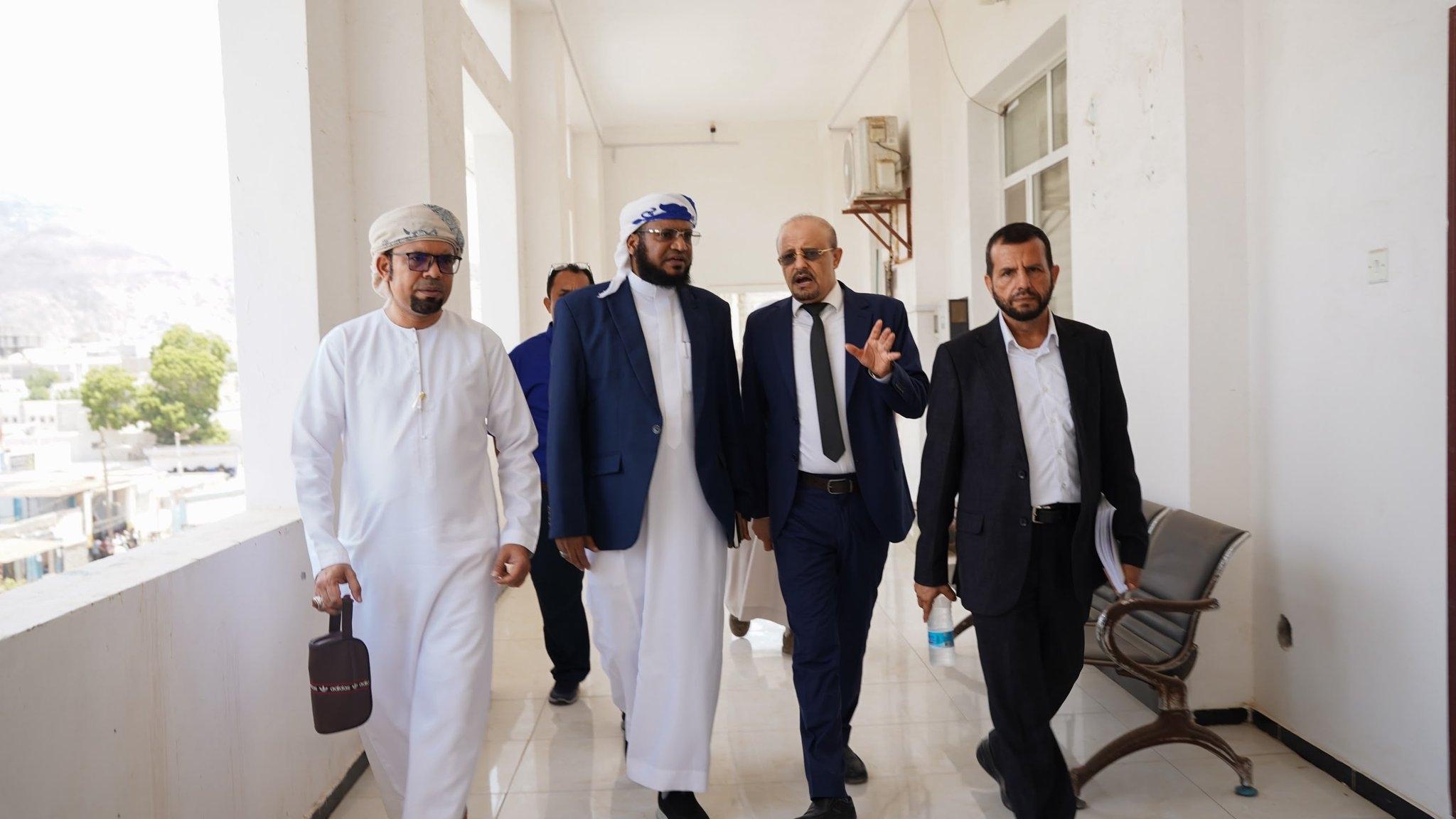 وكيل قطاع الحج والعمرة يباشر مهامه في عدن ويؤكد تطوير الخدمات المقدمة للحجاج والمعتمرين
