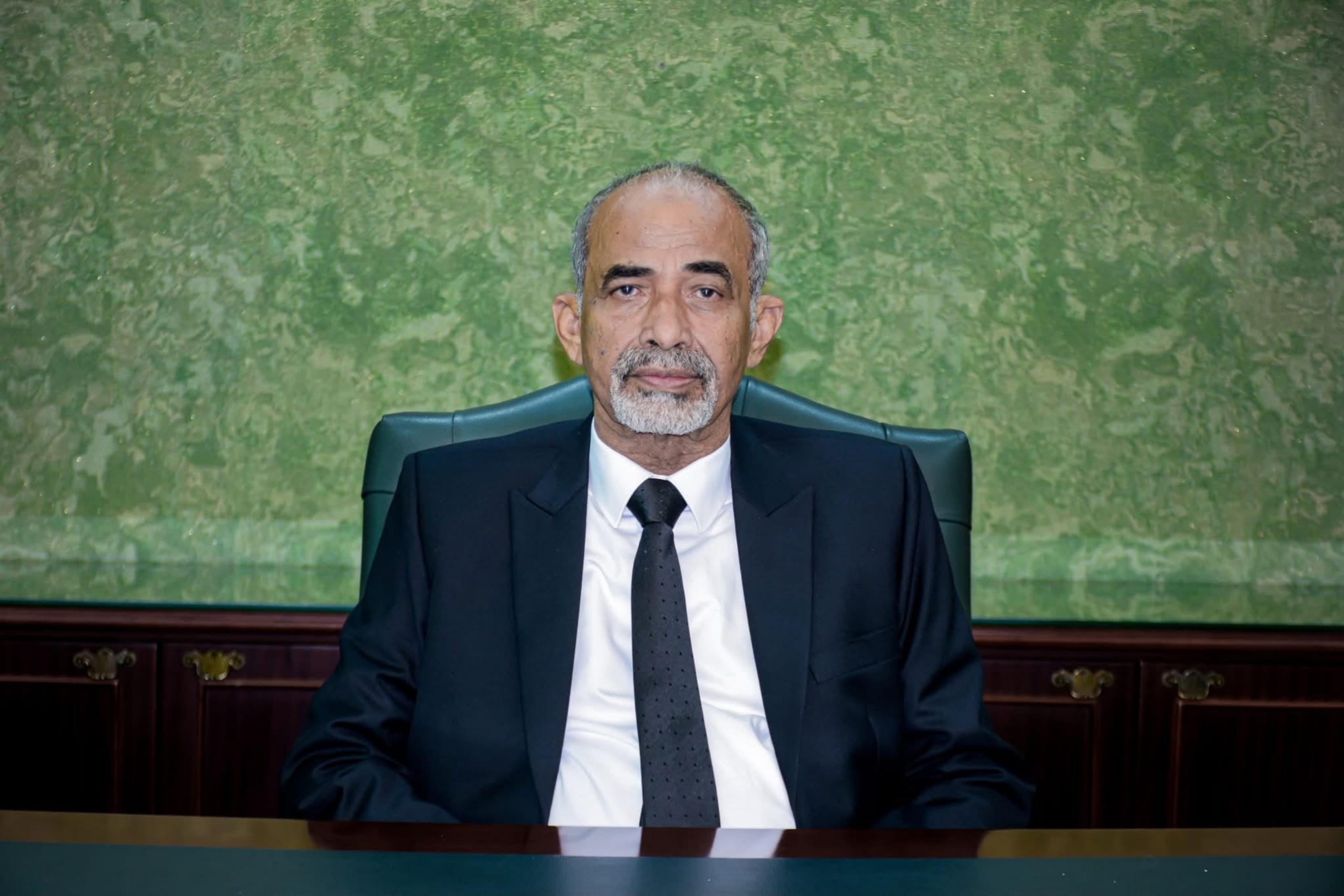 عضو الرئاسي الصبيحي يدعو اليمنيين للالتفاف حول الجمهورية وإنهاء الانقلاب