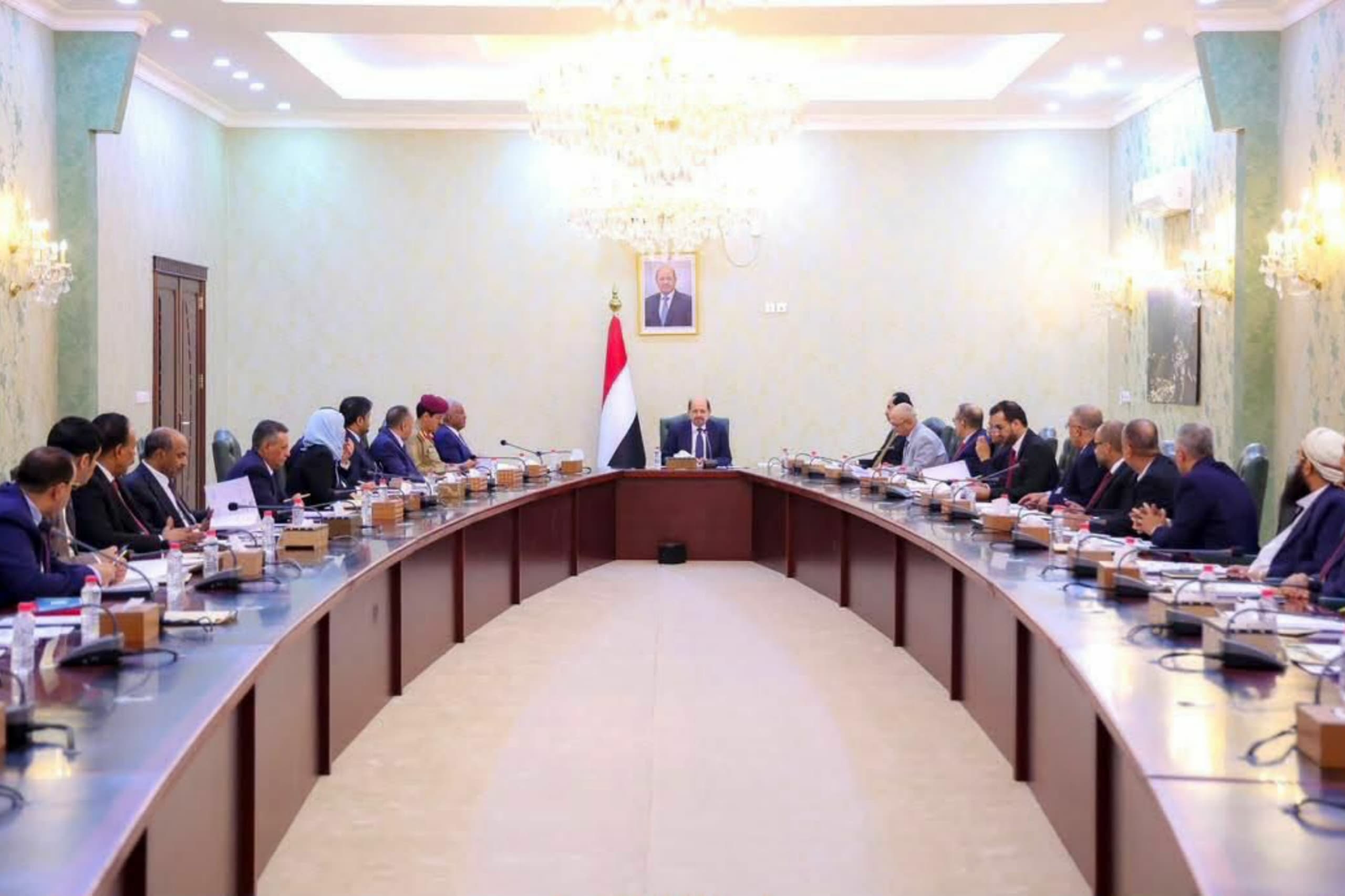 الحكومة اليمنية ترحب بمبادرة أردنية لاستئناف الرحلات بين صنعاء وعمّان وتحذر المليشيا من التصعيد