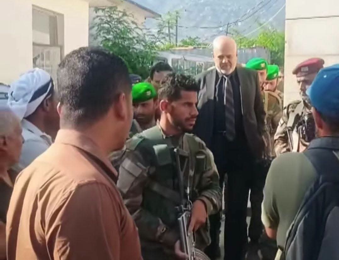 شرطة تعز توضح ملابسات حادث دهس طفل من قبل طقم يرافق موكب المحافظ وتعلن احتجاز السائق