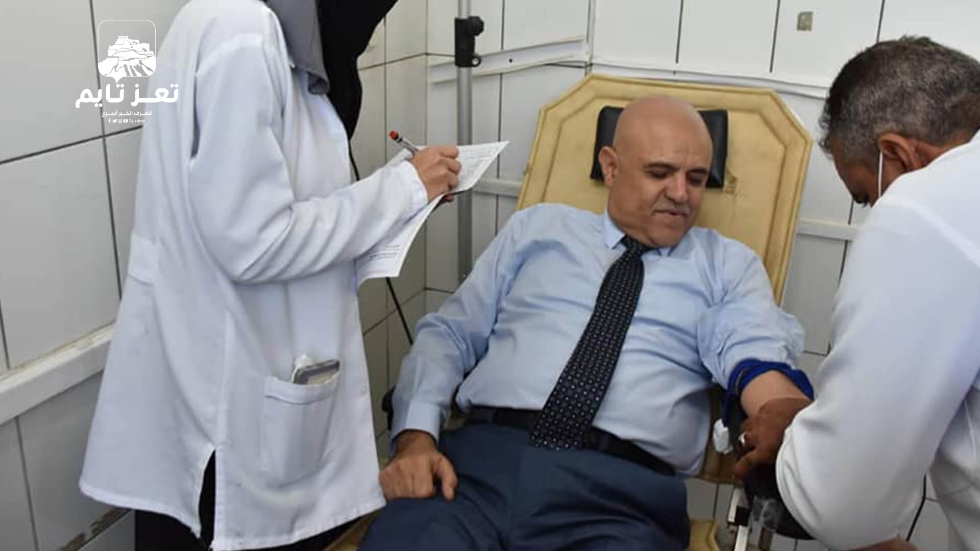 مصدران: محافظ تعز في الحجر المنزلي وبقية الوكلاء في العناية المركزة