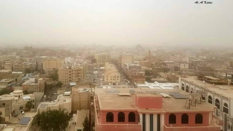 الأرصاد الجوية يحذر من استمرار موجة غبار واسع الانتشار بعدد من المحافظات
