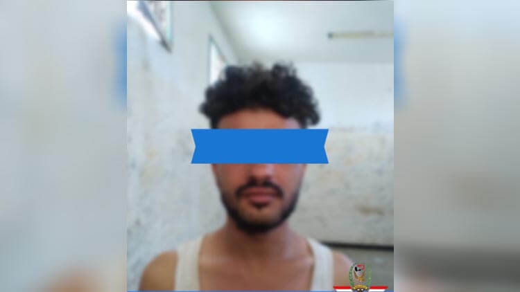 أمن تعز يضبط مروج للحشيش في منطقة دُبع بمديرية الشمايتين