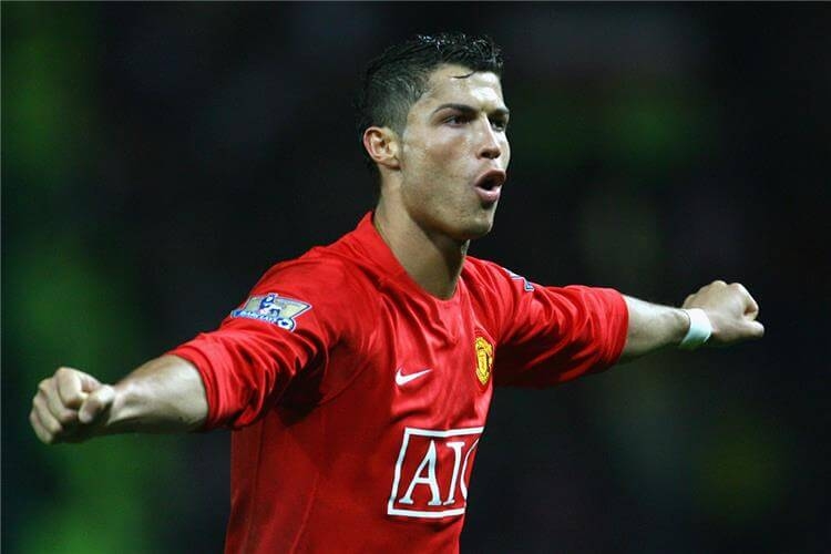 هل يعود كريستيانو رونالدو إلى مانشستر يونايتد؟