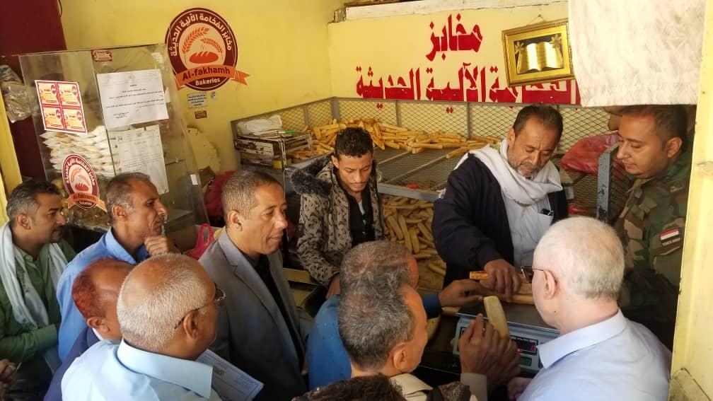 مدير مكتب الصناعة لتعز تايم: أسعار السلع المستوردة تراجعت