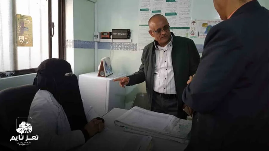 مدير مكتب الصحة لـ"تعز تايم": التلقيح ضد كورونا في تعز يبدأ غداً الأربعاء