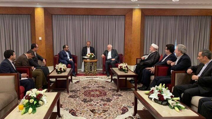 مصادر لـ "تعز تايم": ظريف أبلغ الحوثيين في مسقط بأن الحل السياسي هو الخيار الأفضل