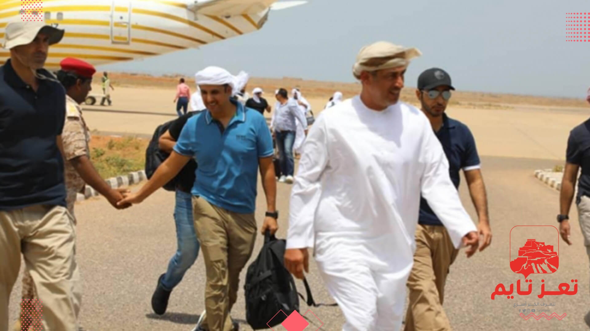 سكان سقطرى: الإمارات تفتعل الأزمات ثم تزعم حلها بأنشطة مشبوهة لمؤسسة خليفة