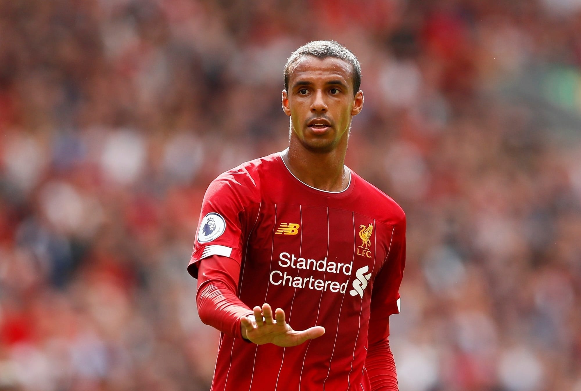لاعب ليفربول جويل ماتيب  خارج الملاعب لمدة 3 أسابيع