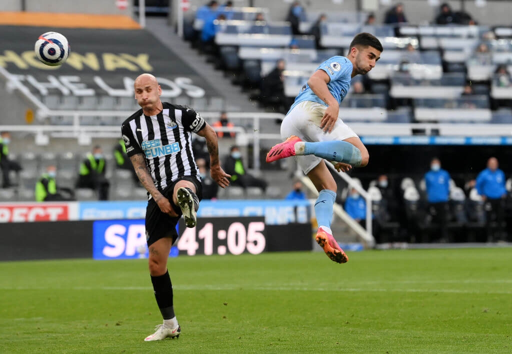 شاهد.. السيتي يحتفل بلقب الدوري الإنجليزي بفوز مثير على نيوكاسل