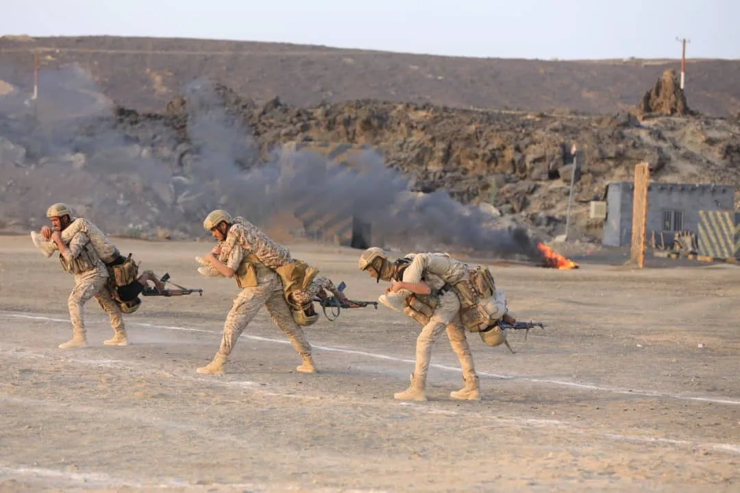ما حقيقة انشقاق لواءين عسكريين عن الحوثيين وانضمامهما للجيش اليمني؟
