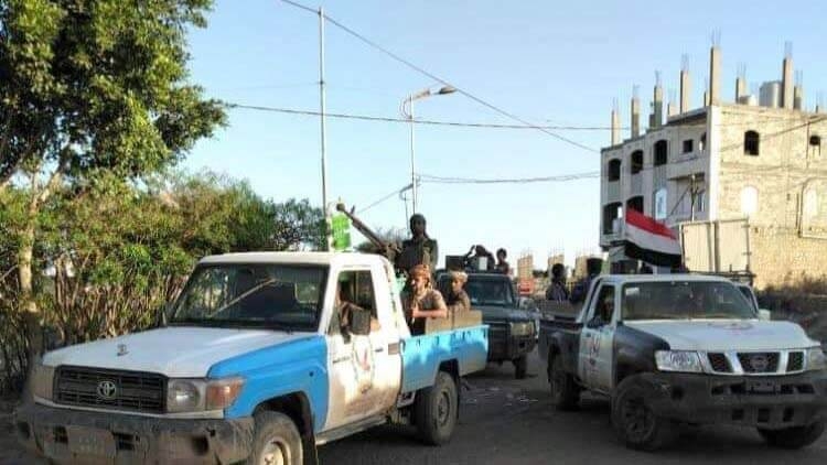 شرطة تعز تعلن ضبط عصابة مسلحة اعتدت على بنك الكريمي بالشمايتين
