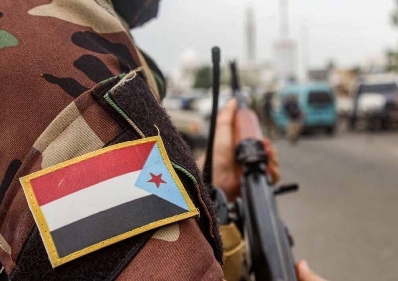هل تنفجر المعركة عسكريا بين المجلس الانتقالي والحكومة؟