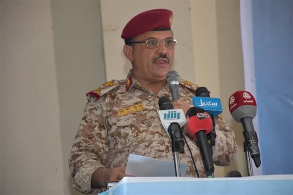 رئيس الحكومة يوجه بإلغاء محضر اتفاق بين قيادة محور تعز والسلطات المحلية