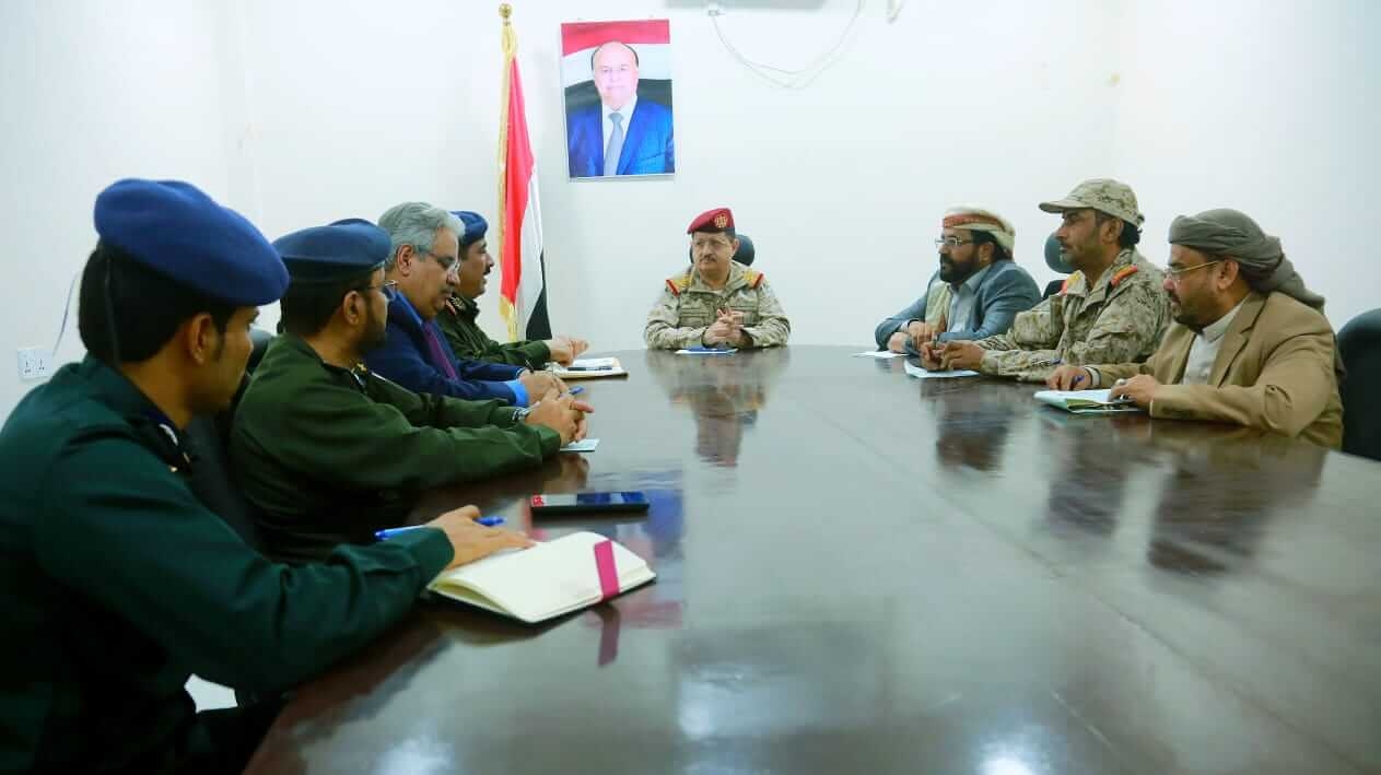 اجتماع عسكري رفيع في مأرب بحضور وزيري الدفاع والداخلية