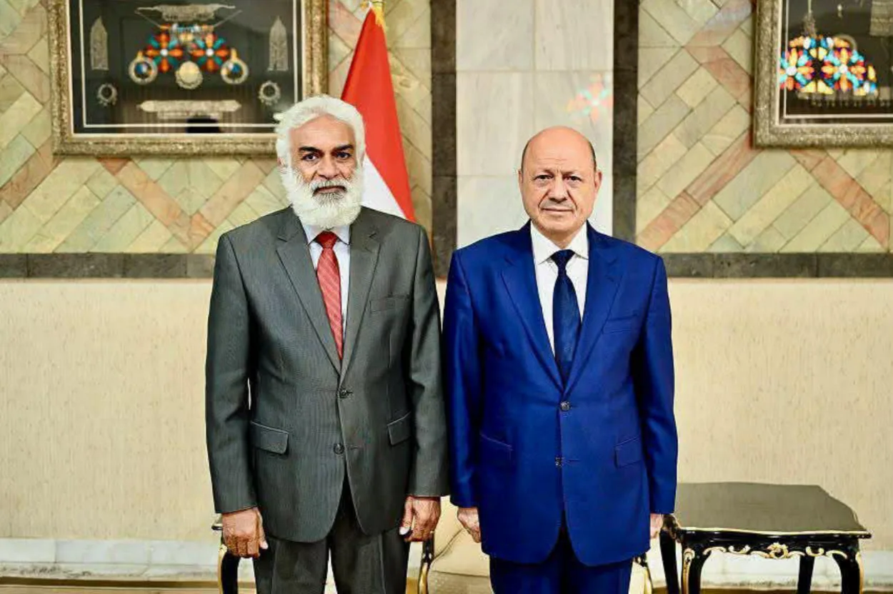 الرئيس العليمي يوجه وزير التخطيط الجديد بحشد التمويل الدولي ودعم مسار التعافي