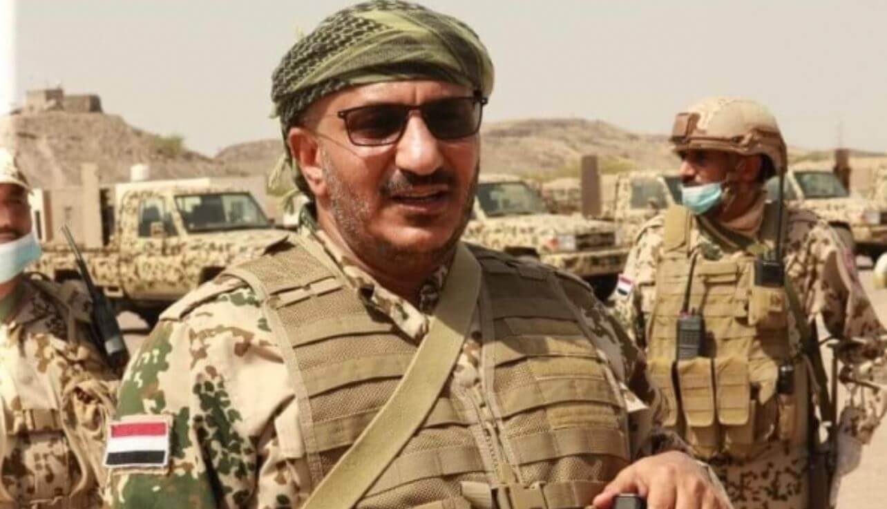 مقتل شخصين وإصابة الشيخ العزيبي في اشتباكات بين مسلحين وقوات طارق بالمخا