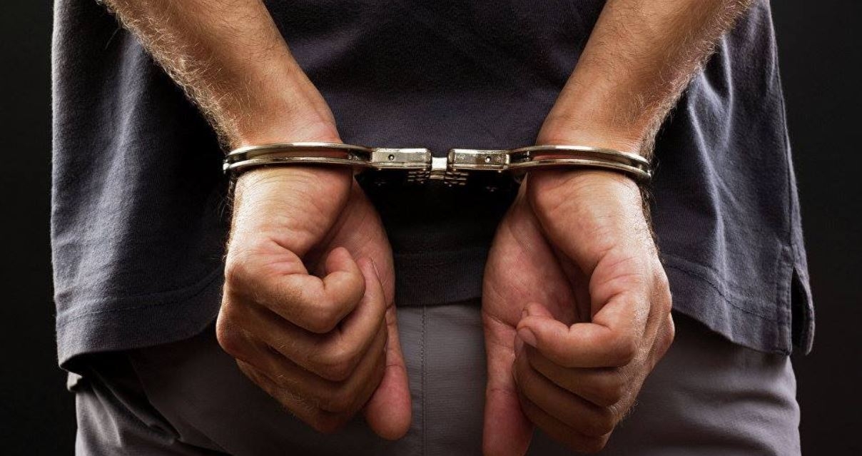 القبض على مطلوب أمنياً في تعز بعد 4 سنوات من ارتكابه جريمة قتل