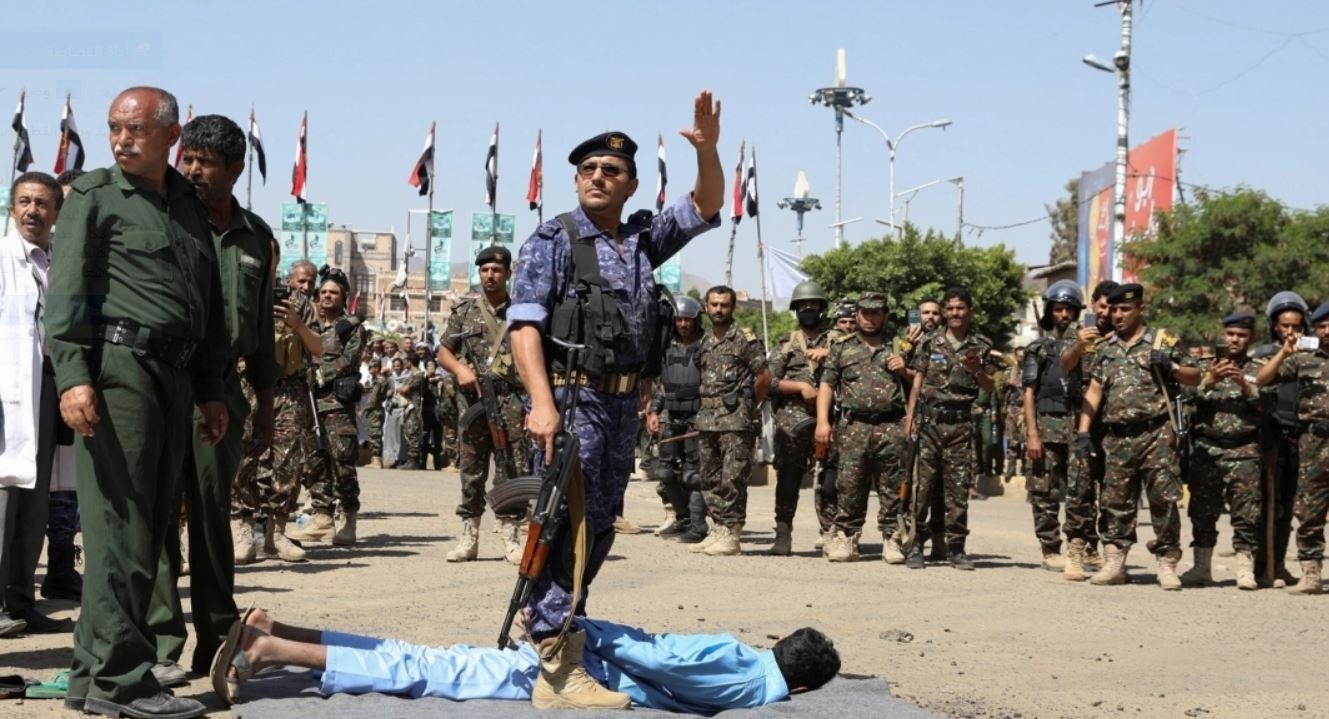 غضب شعبي واسع من إعدام مليشيا الحوثي تسعة من أبناء تهامة بينهم طفل قاصر