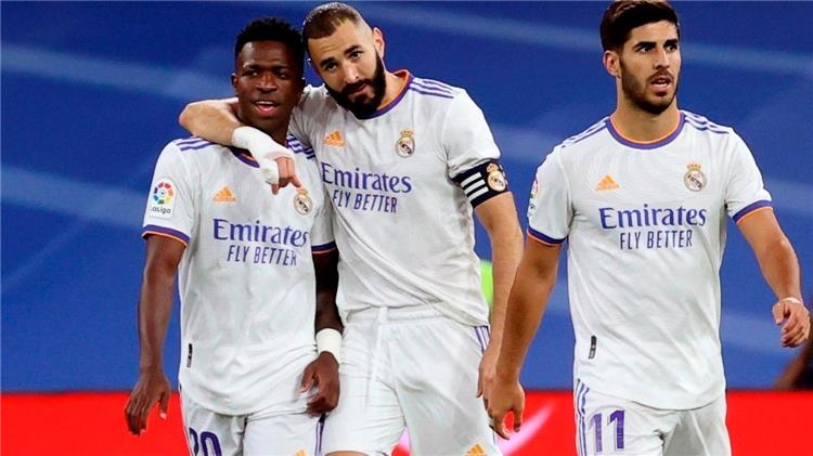 بنزيما في الصدارة.. تعرف على ترتيب ترتيب هدافي الدوري بعد ستة جولات