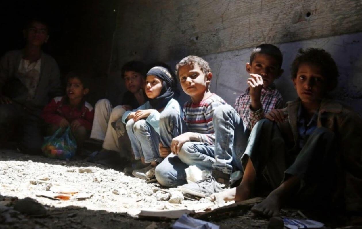 أطفال النازحين يكبرون قبل أوانهم ويختارون العمل بعد أن رفضتهم المدارس