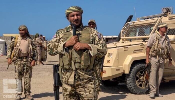 قوات طارق صالح تعاود إغلاق طريق تعز- المخا بعيد يوم من فتحه