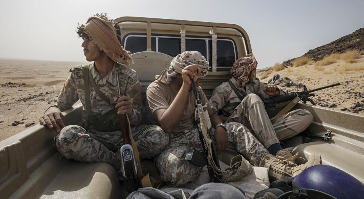 مأرب.. الحوثيون يعدمون الجرحى ويحولن المدارس إلى معتقلات والتحالف يقتل 92 حوثيا