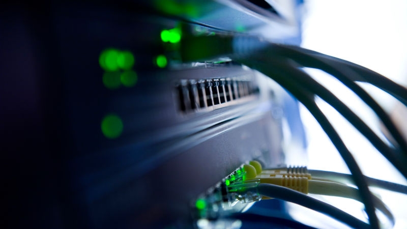 البنك المركزي اليمني يقرر ربط أنظمة شركات الصرافة بشبكته الآلية