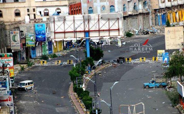 قصة مواطن في تعز قرر عبور طريق مغلقة منذ سنوات وتوفي بانفجار لغم أرضي بسيارته