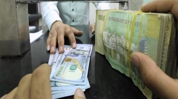 انهيار قياسي للعملة اليمنية.. الدولار الواحد يتجاوز 1380 ريالات
