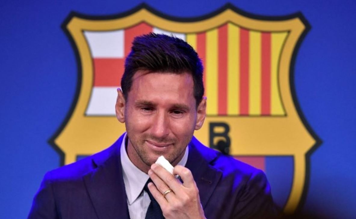 ميسي يتحدث عن عودته إلى برشلونة.. "أنا أحب هذا النادي"