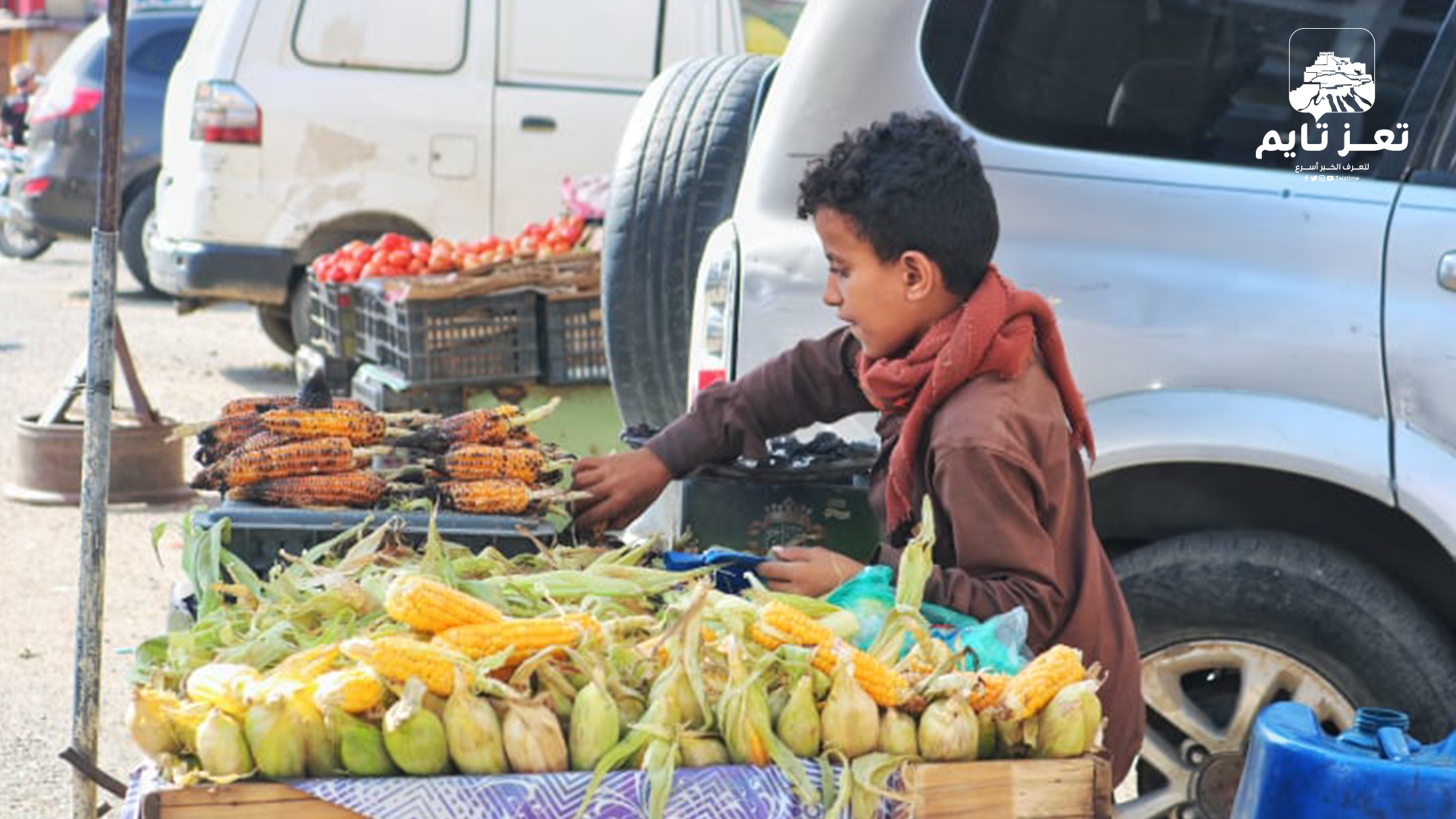 لقد كبر الطفل محمد في شوارع تعز قبل أوانه