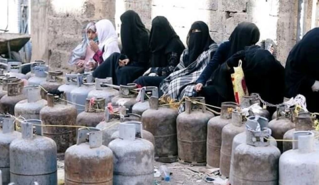 الغاز المنزلي في تعز..رحلات البحث والعناء مستمرة(فيديو)