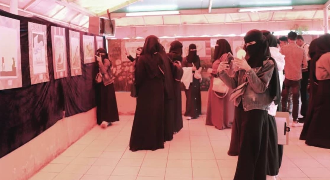 معرض للفن التشكيلي والكاريكاتير في تعز لتعزيز فكرة السلام والتعايش