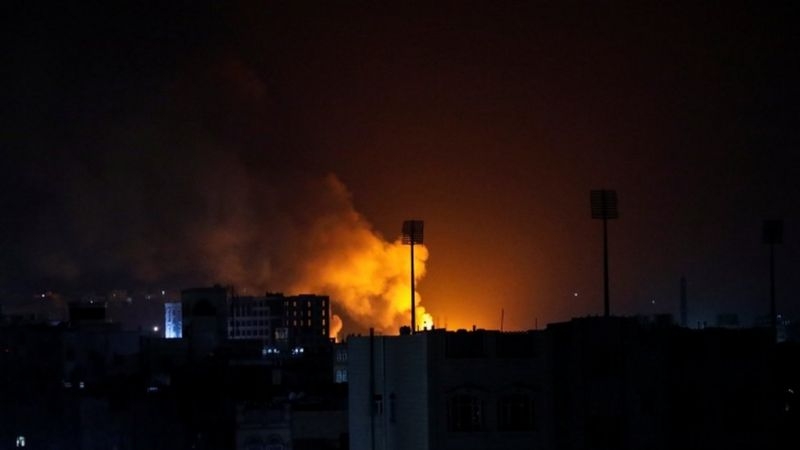 التحالف يعلن استهداف موقعا "سريا" للحرس الثوري الإيراني بصنعاء