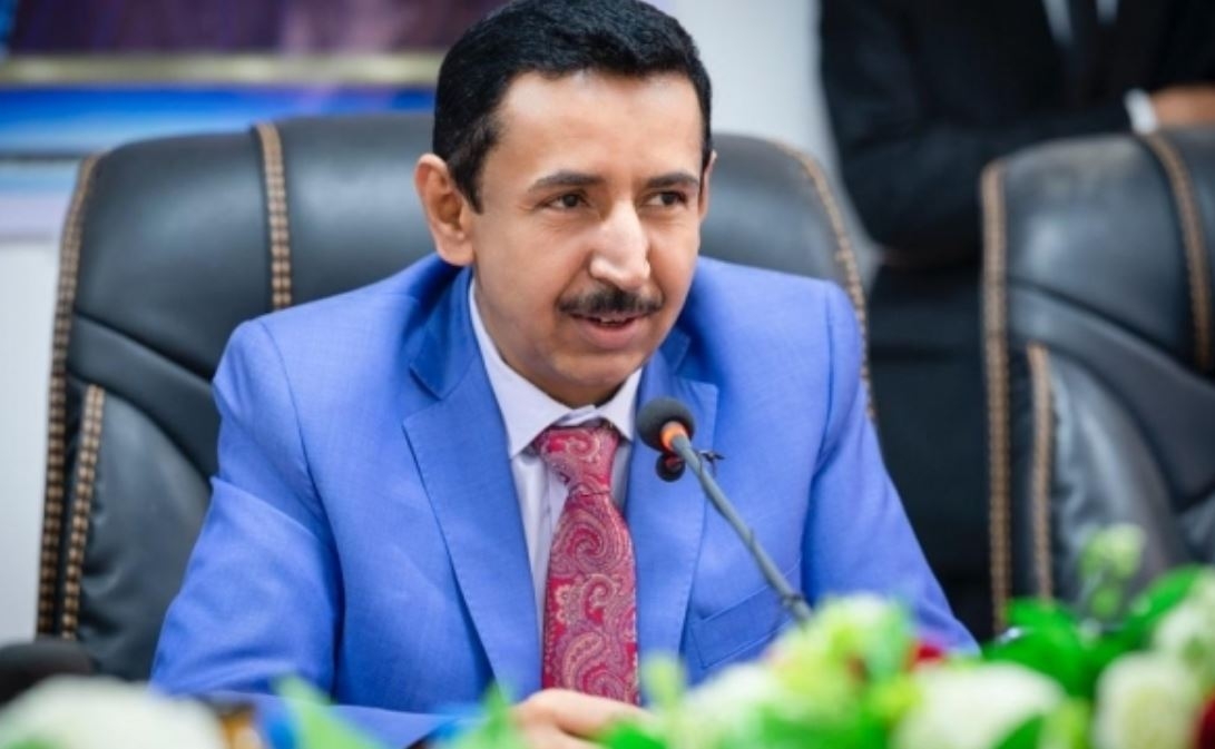 السعودية تضغط لإقالة محافظ شبوة والإمارات تحشد قواتها في بلحاف