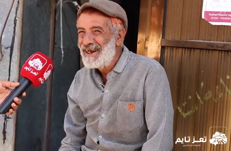 تعز تايم يلتقي صبري السقاق.. قصة معلم اللغة العربية المشرد