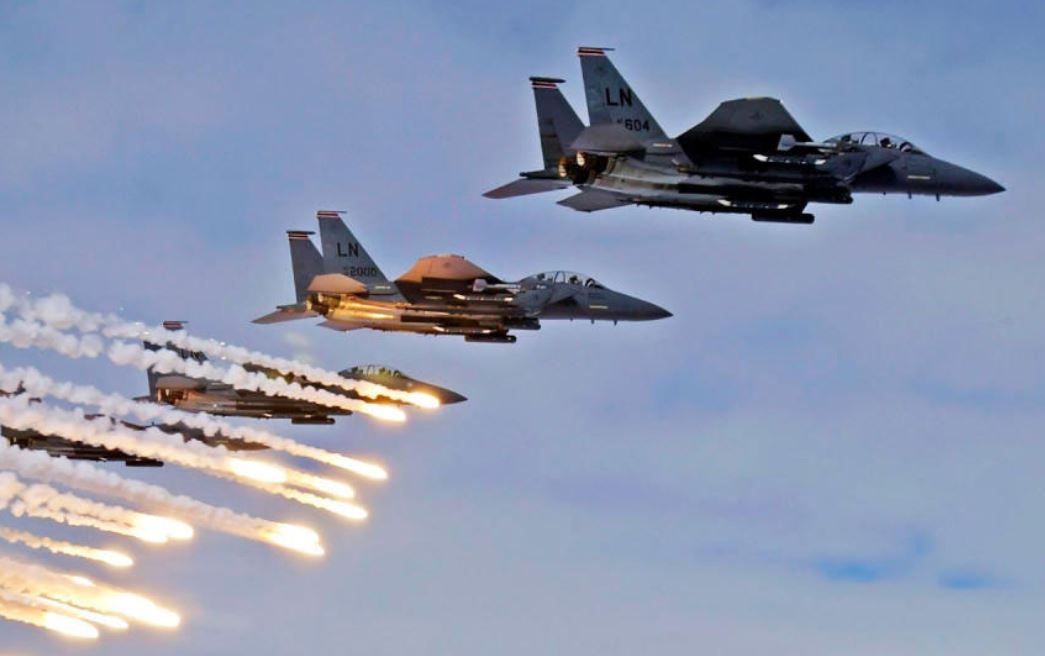 700 غارة جوية في اليمن خلال الشهر الماضي