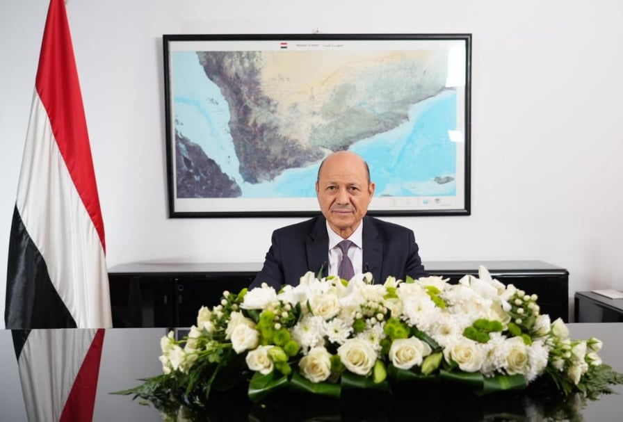 الرئيس العليمي يؤكد على إنهاء الحرب وإحلال السلام