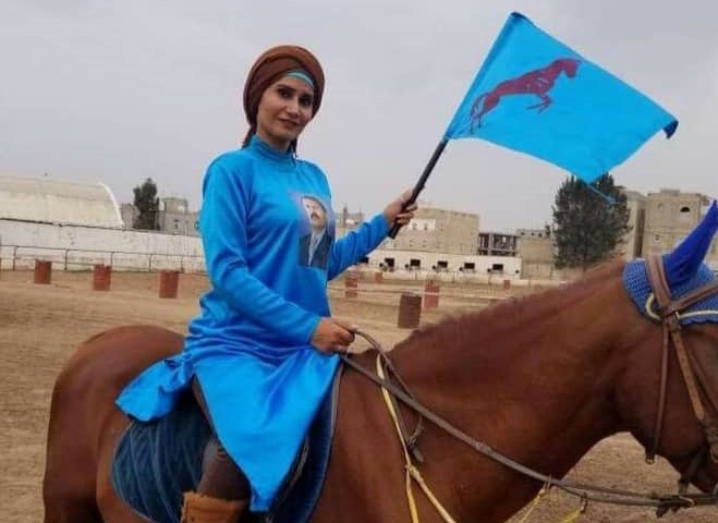 المؤتمرية حنان حسين تتعرّض للتهديد بنشر صورها