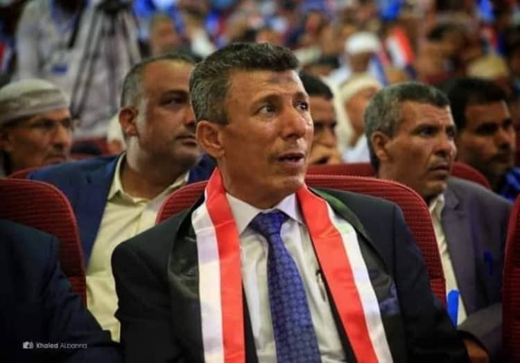 عبد الكريم شيبان: الحوثي ينظر لتعز على أنها الورقة الرابحة والدجاجة التي تبيض ذهبا