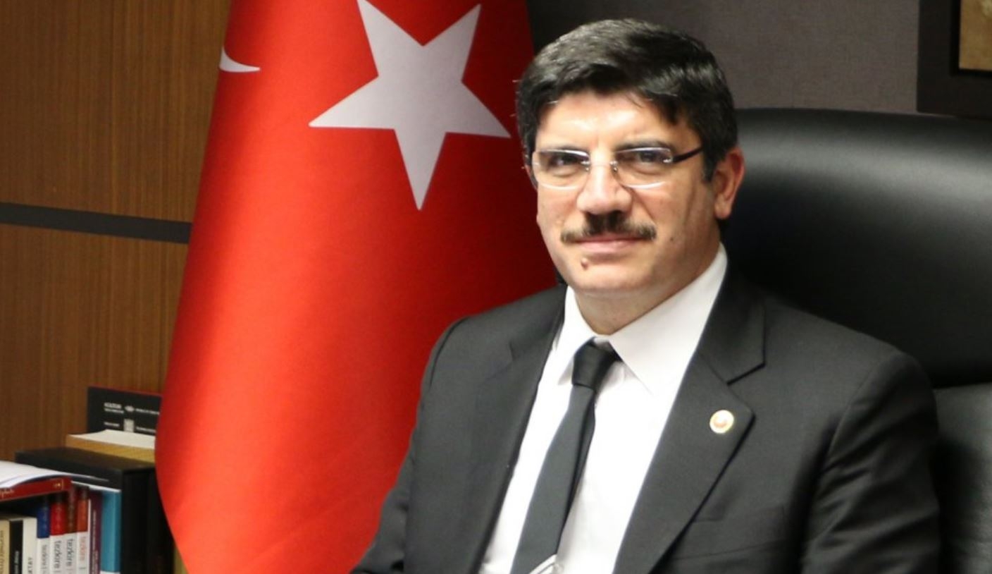مستشار أردوغان: الإمارات لعبت دورها هاماً في تمكين الحوثيين من صنعاء
