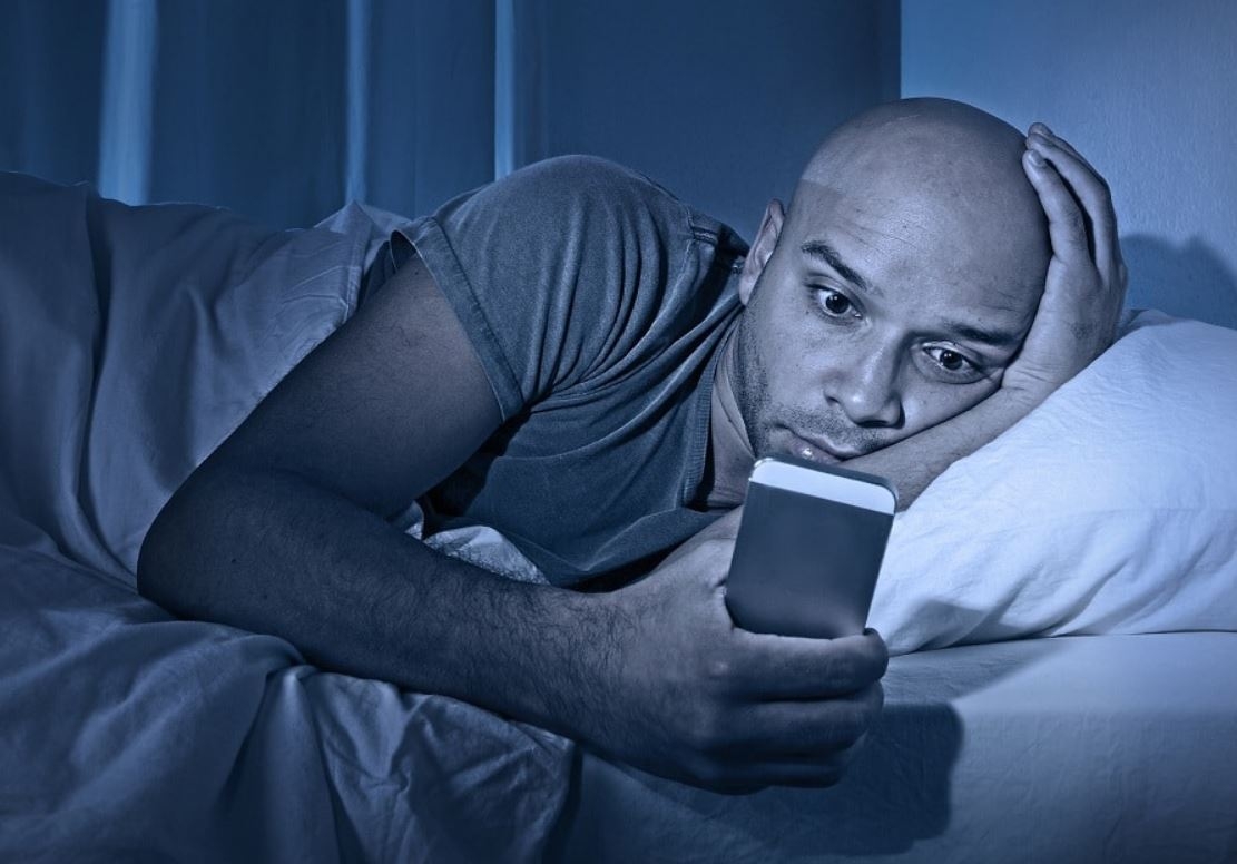 هكذا يدمر الهاتف ذاكرتك حرفيا من حيث لا تشعر