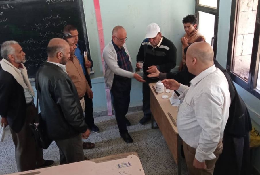 مدير مكتب الصحة لتعز تايم: سنقوم بتوزيع أكثر من مليون ونصف جرعة تطعيم