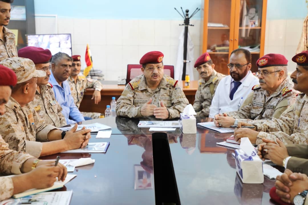 مصدر في ديوان محافظة تعز يكشف لتعز تايم تفاصيل زيارة وزير الدفاع للمحافظة
